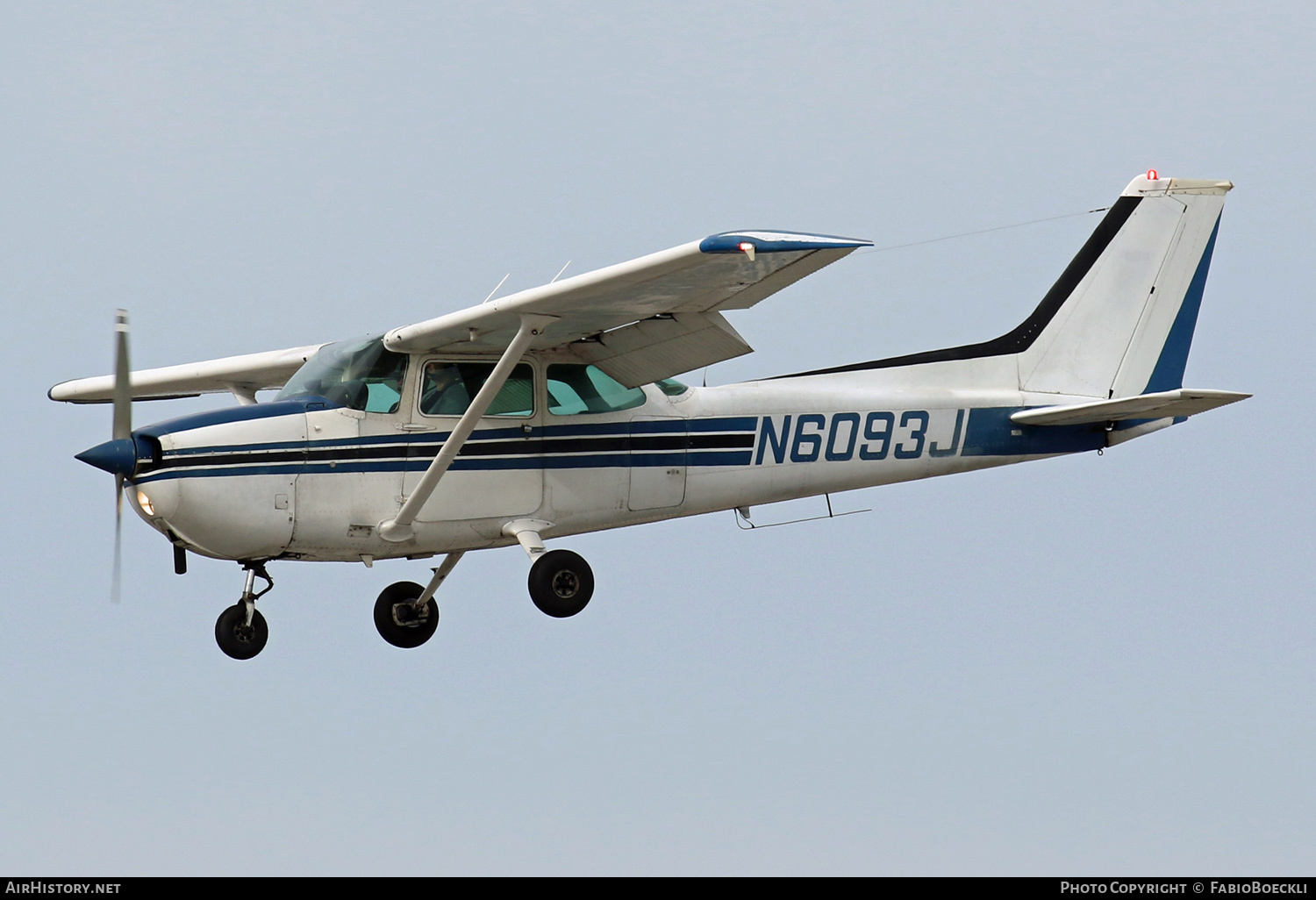 Aircraft Photo of N6093J | Cessna 172N Skyhawk 100 | AirHistory.net #553828