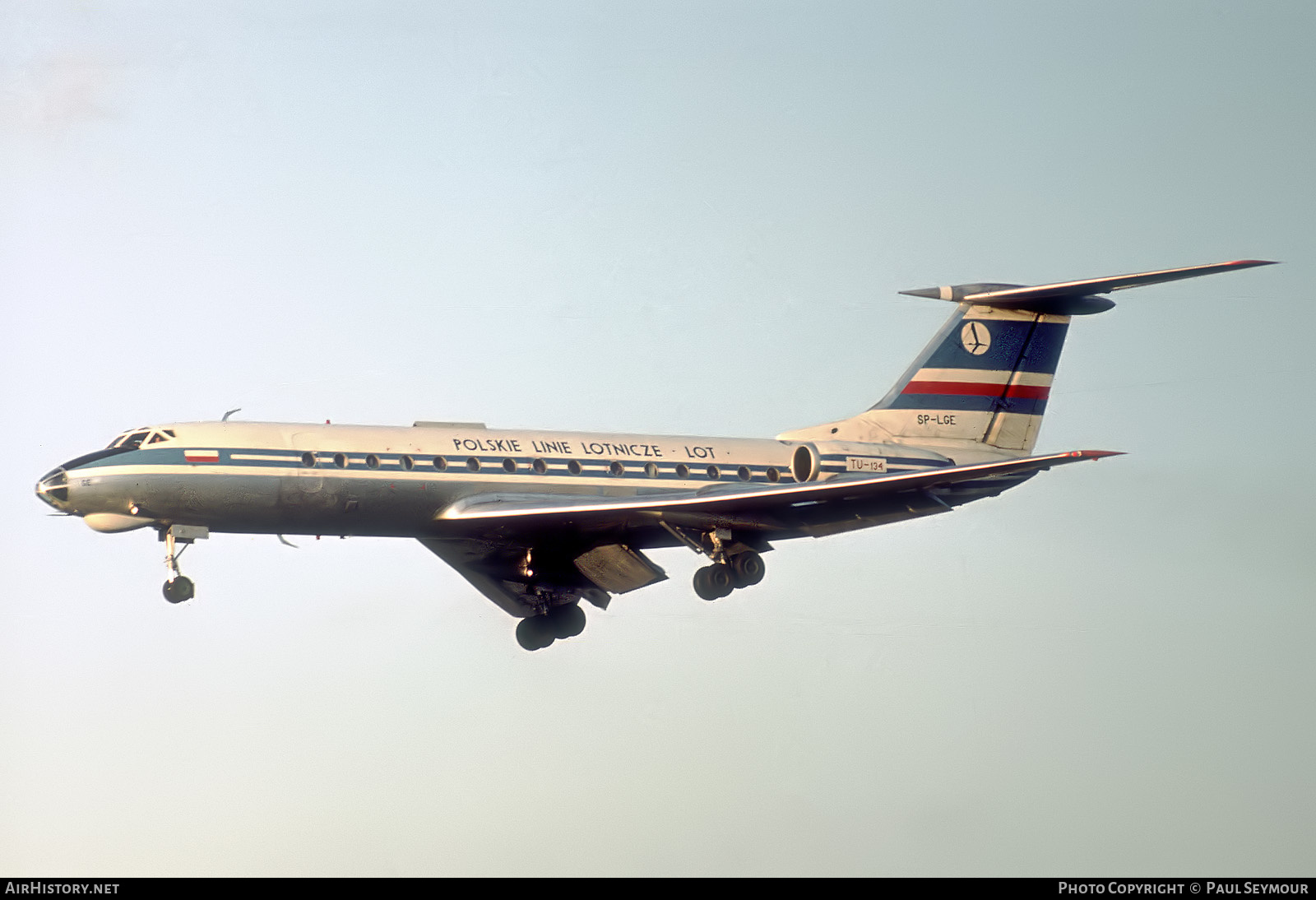 Aircraft Photo of SP-LGE | Tupolev Tu-134 | LOT Polish Airlines - Polskie Linie Lotnicze | AirHistory.net #553842