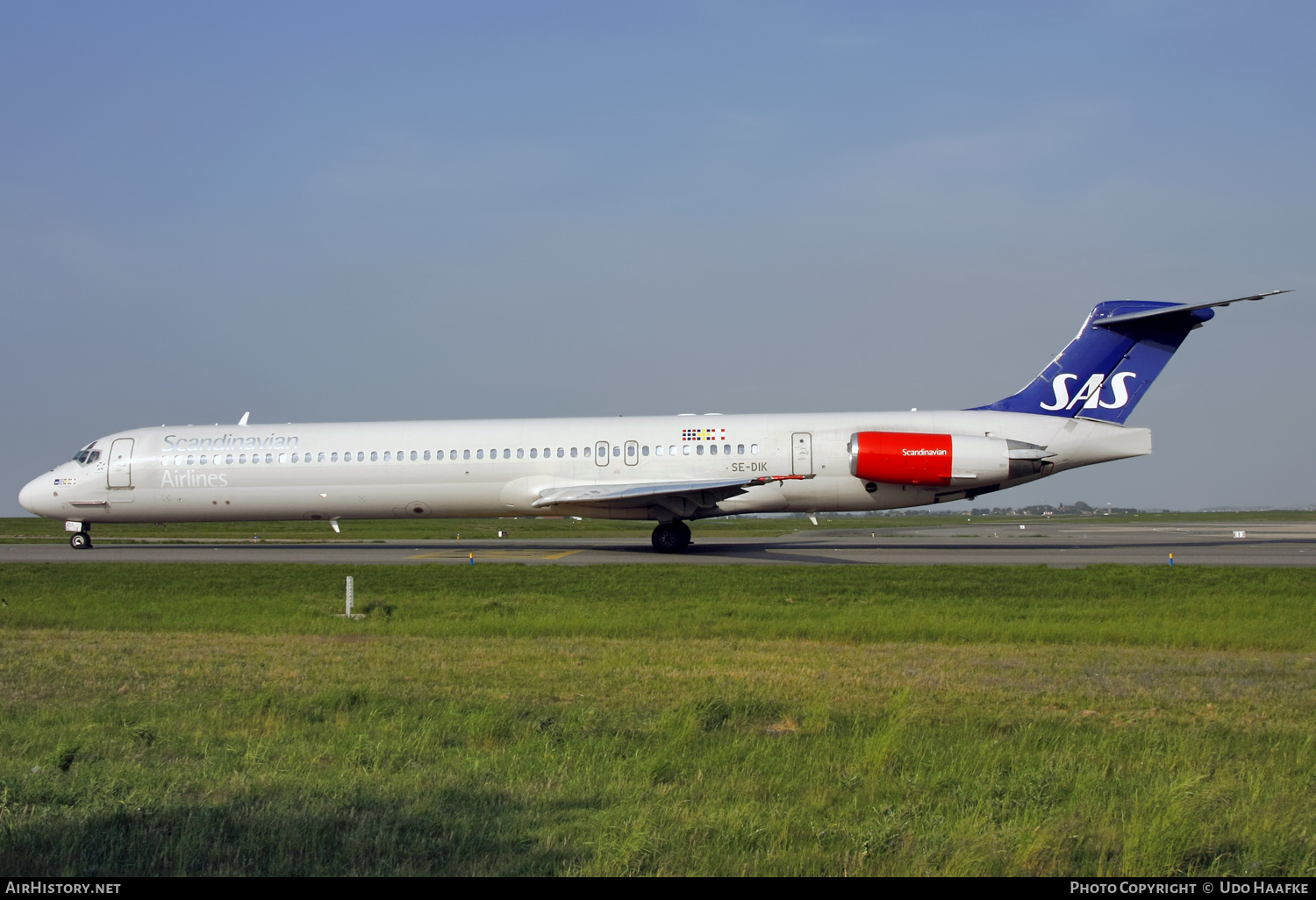 Aircraft Photo of SE-DIK | McDonnell Douglas MD-82 (DC-9-82) | Scandinavian Airlines - SAS | AirHistory.net #553893