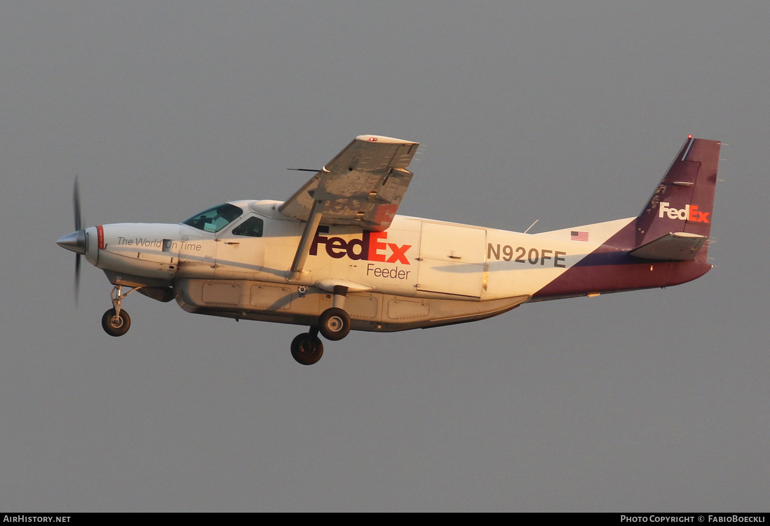 Aircraft Photo of N920FE | Cessna 208B Super Cargomaster | FedEx Feeder | AirHistory.net #553990