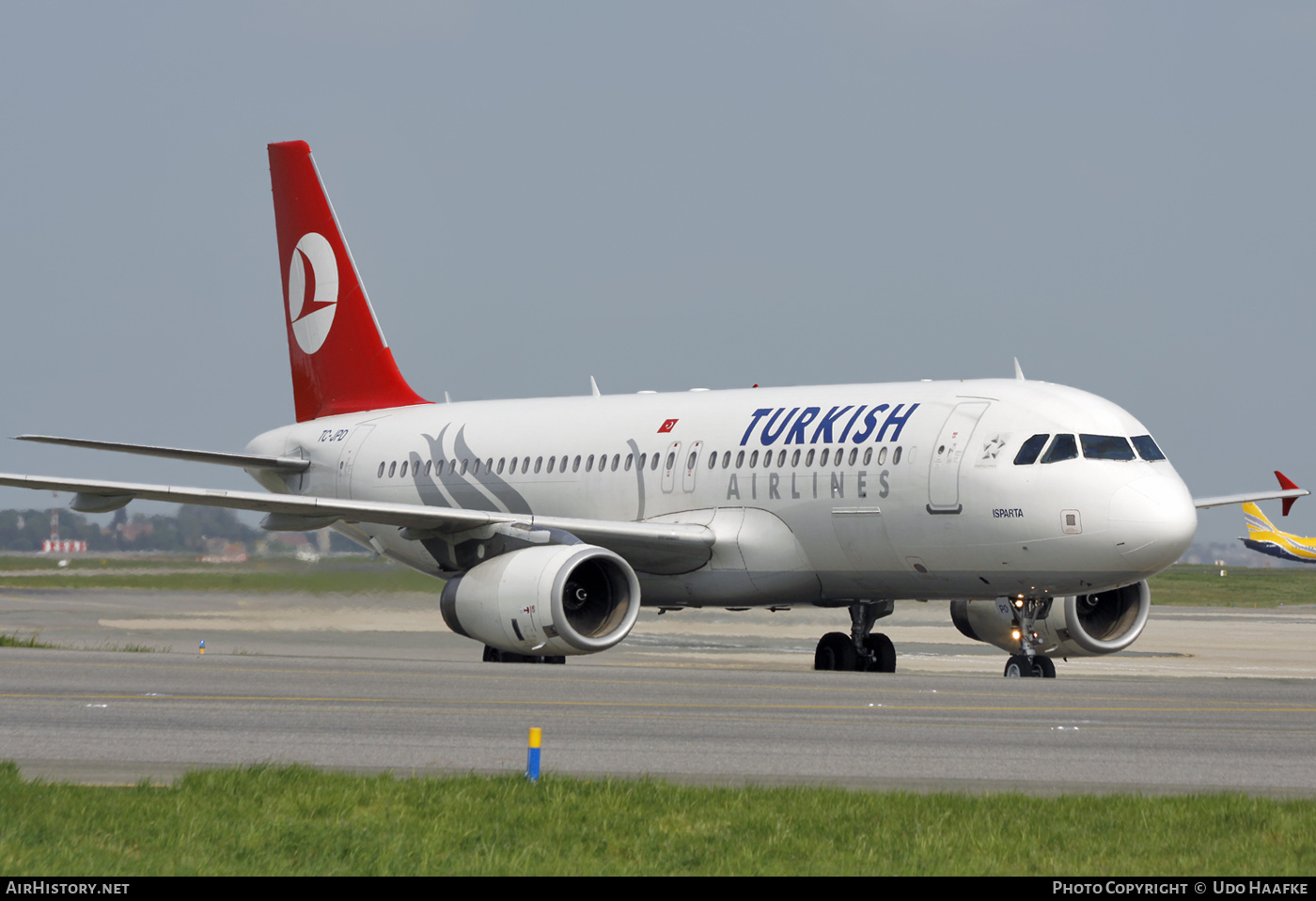 Aircraft Photo of TC-JPD | Airbus A320-232 | Turkish Airlines | AirHistory.net #554003