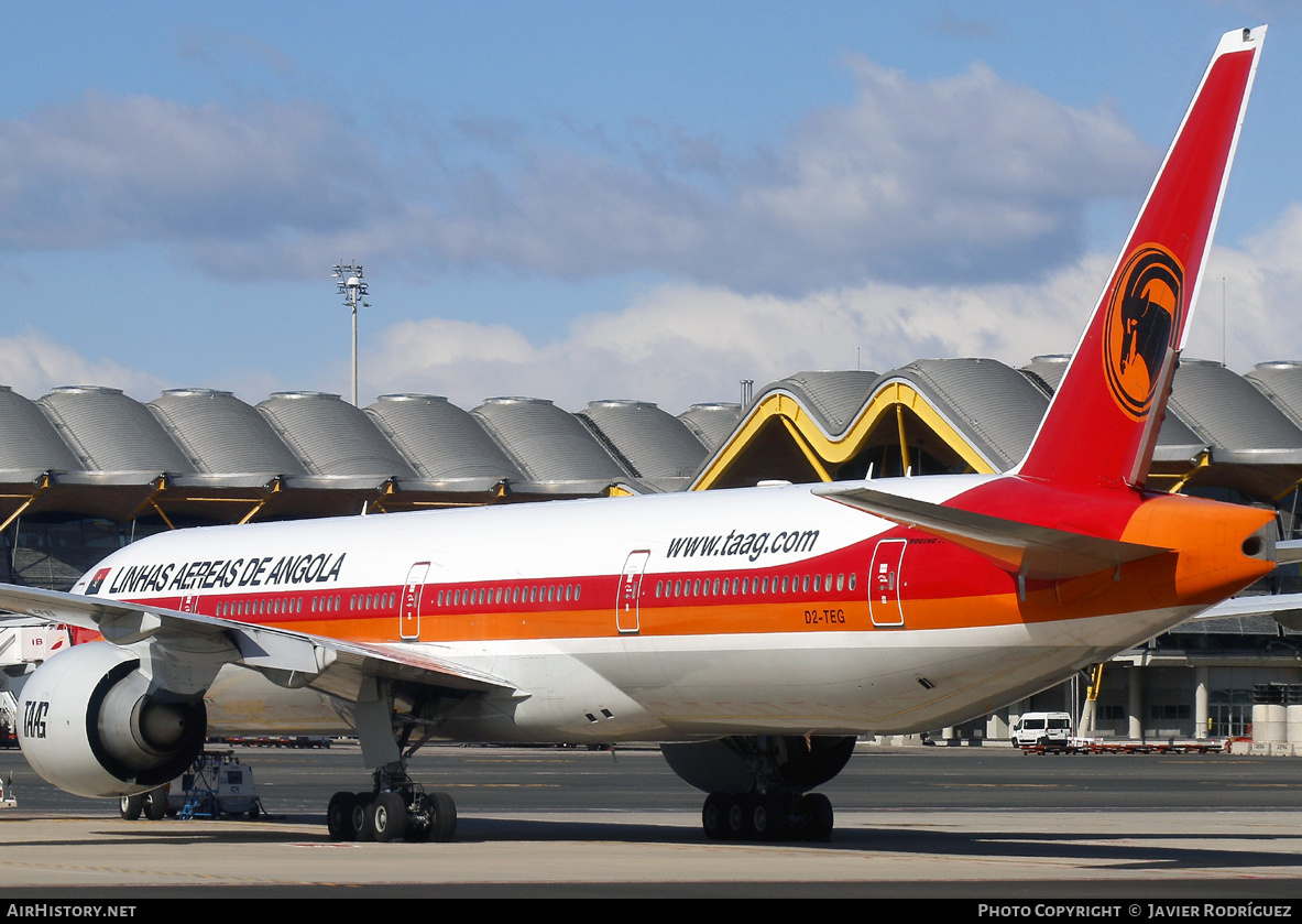Aircraft Photo of D2-TEG | Boeing 777-3M2/ER | TAAG Angola Airlines - Linhas Aéreas de Angola | AirHistory.net #554023
