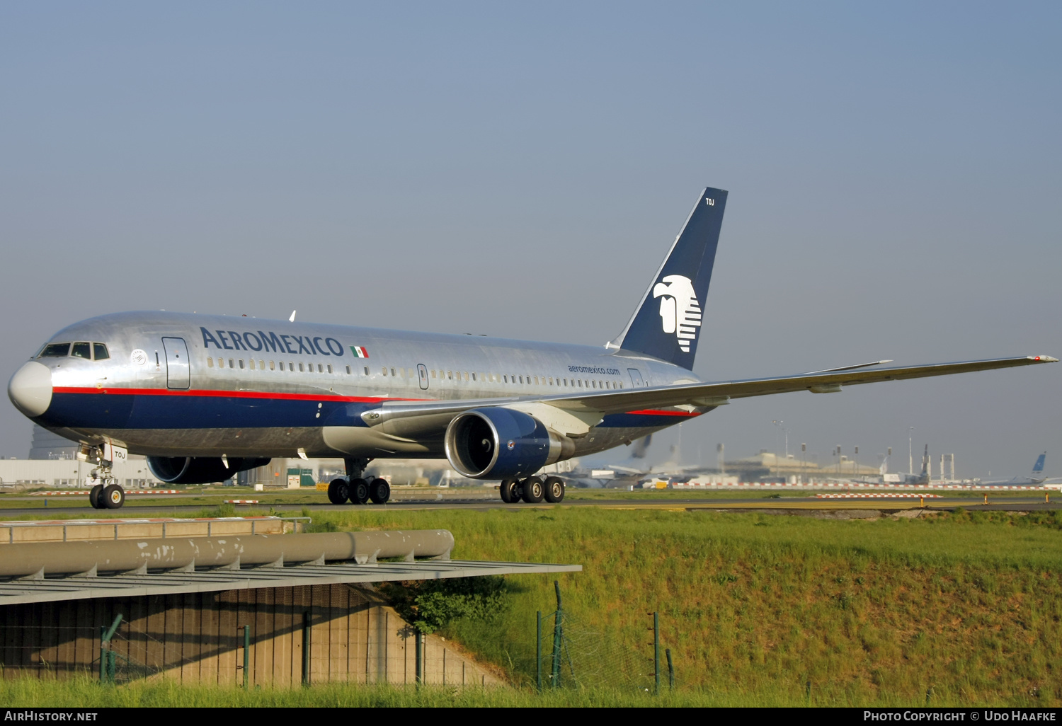 Aircraft Photo of XA-TOJ | Boeing 767-283/ER | AeroMéxico | AirHistory.net #554070