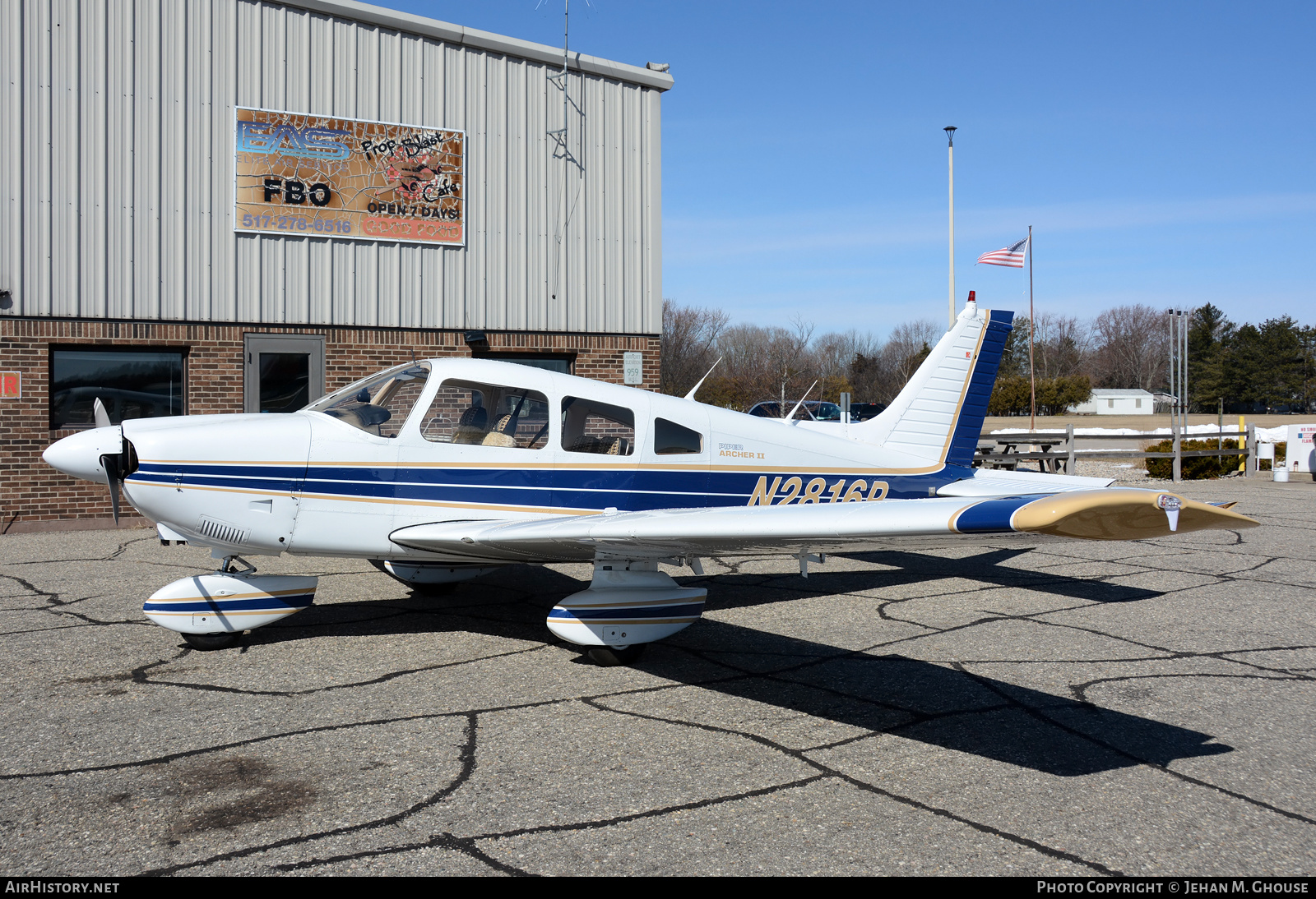 Aircraft Photo of N2816P | Piper PA-28-181 Archer II | AirHistory.net #554077