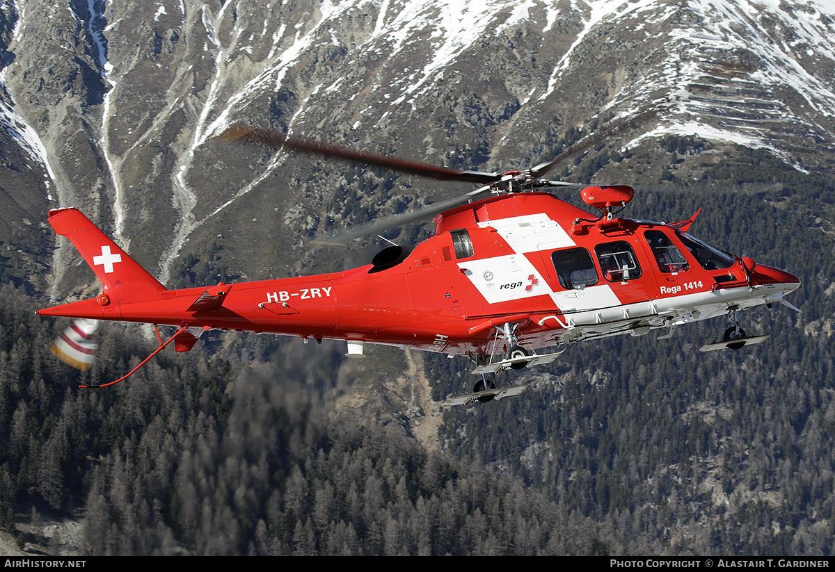 Aircraft Photo of HB-ZRY | AgustaWestland AW-109SP Da Vinci | REGA - Swiss Air Ambulance | AirHistory.net #554142