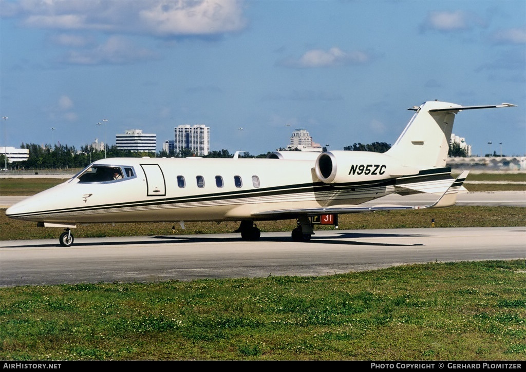 Aircraft Photo of N95ZC | Learjet 60 | AirHistory.net #554155