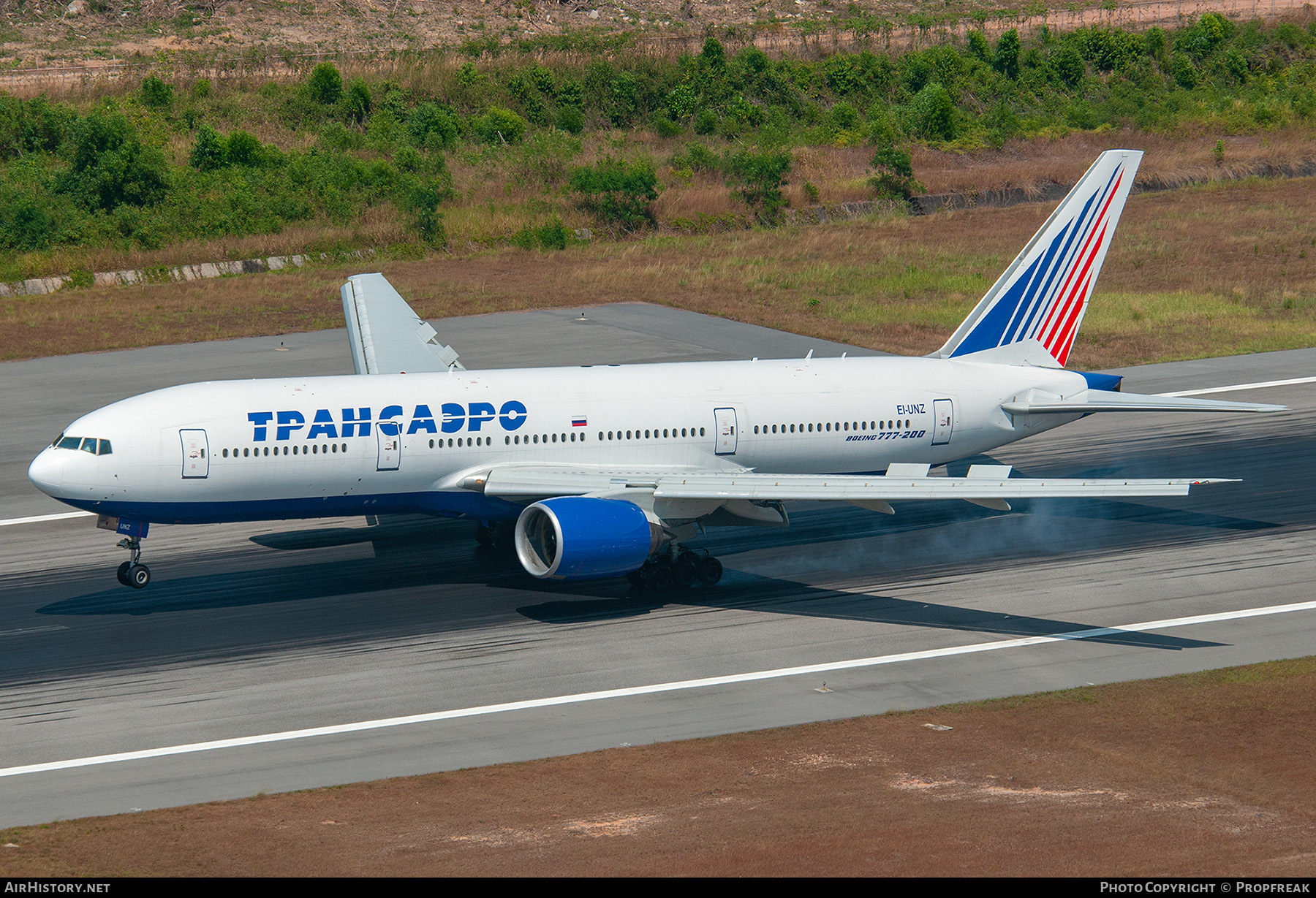 Aircraft Photo of EI-UNZ | Boeing 777-222 | Transaero Airlines | AirHistory.net #554272