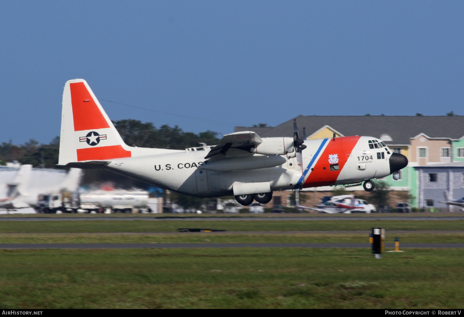 Aircraft Photo of 1704 | Lockheed HC-130H Hercules (L-382) | USA - Coast Guard | AirHistory.net #554349