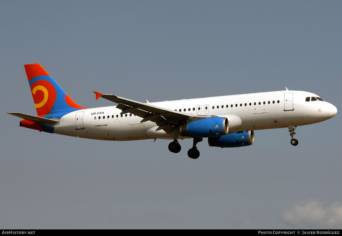 Aircraft Photo of UR-CKA | Airbus A320-231 | Khors Air | AirHistory.net #554419
