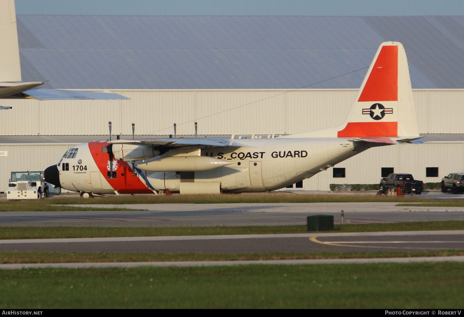 Aircraft Photo of 1704 | Lockheed HC-130H Hercules (L-382) | USA - Coast Guard | AirHistory.net #554493