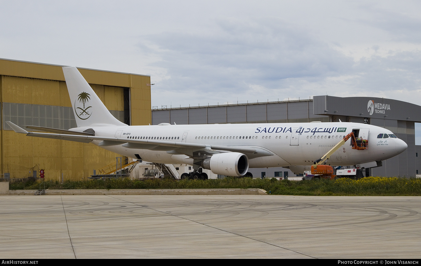 Aircraft Photo of 9H-EFS | Airbus A330-202 | Saudia - Saudi Arabian Airlines | AirHistory.net #554568