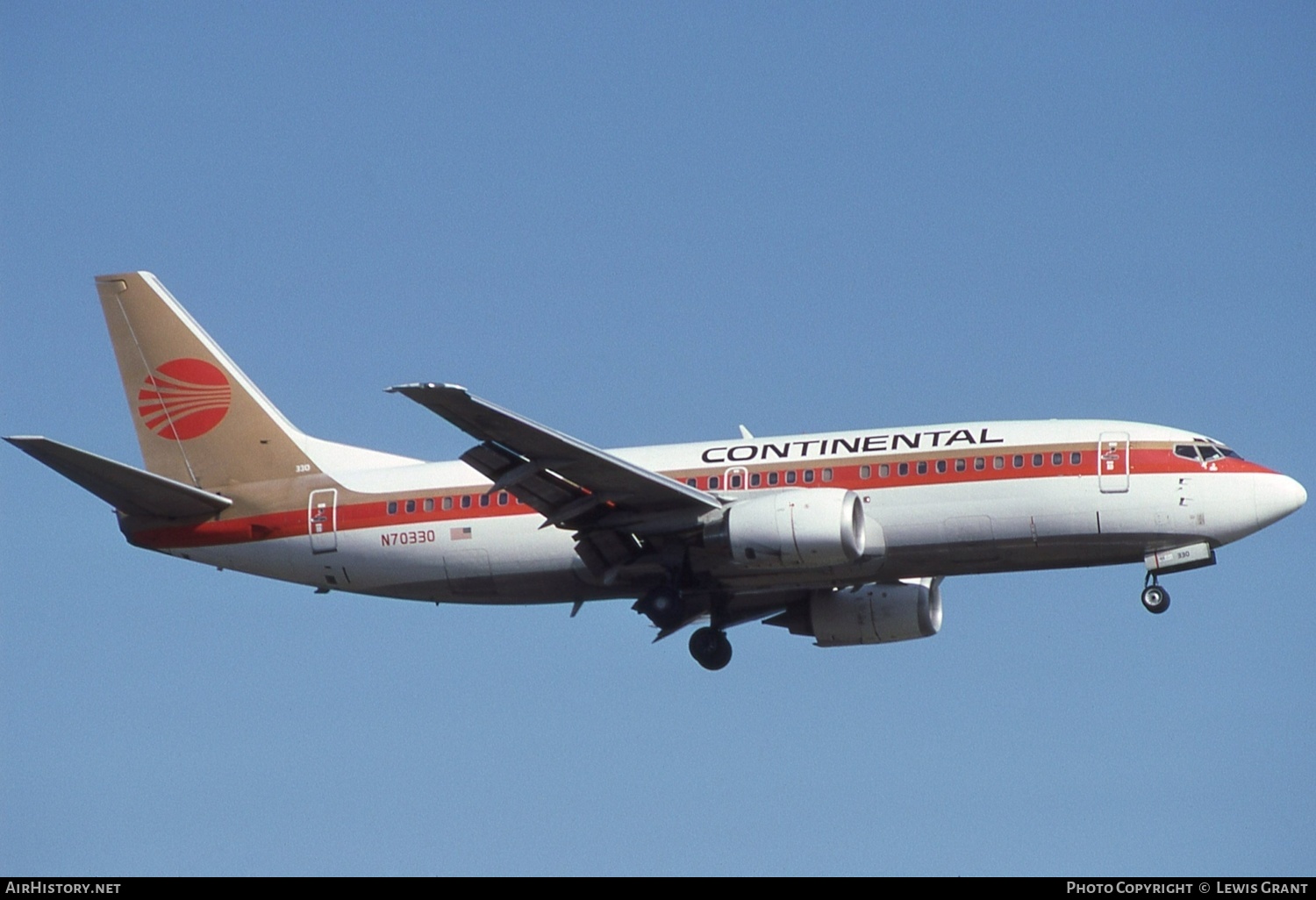 Aircraft Photo of N70330 | Boeing 737-3T0 | Continental Airlines | AirHistory.net #554590