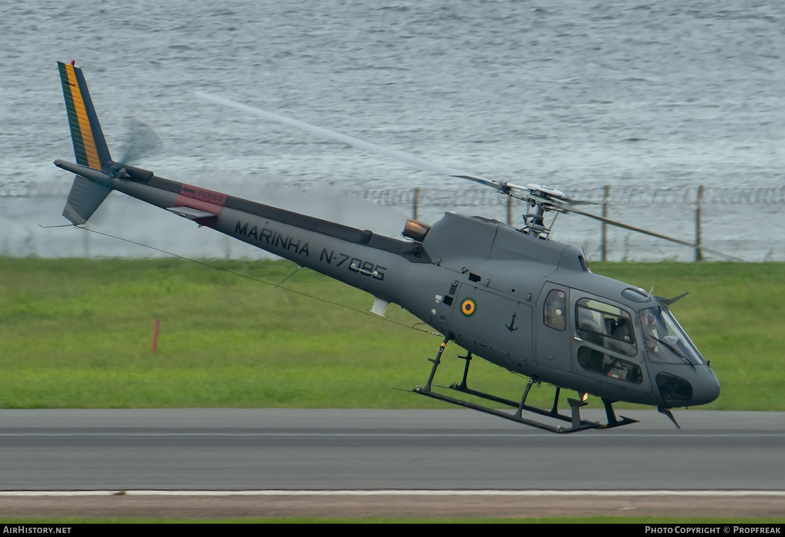 Aircraft Photo of N-7085 | Aerospatiale AS-350BA Ecureuil | Brazil - Navy | AirHistory.net #554618