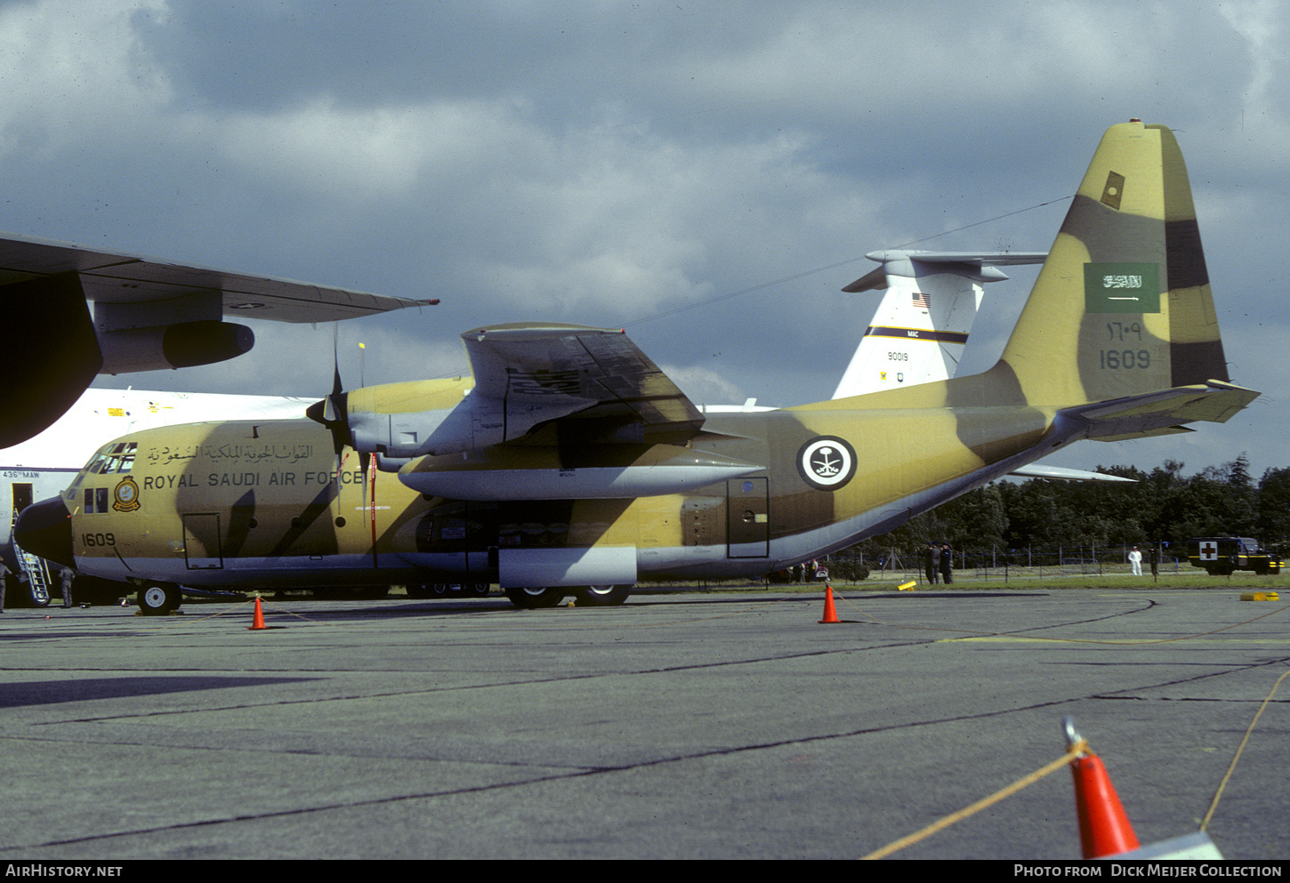 Aircraft Photo of 1609 | Lockheed C-130E Hercules (L-382) | Saudi Arabia - Air Force | AirHistory.net #554633