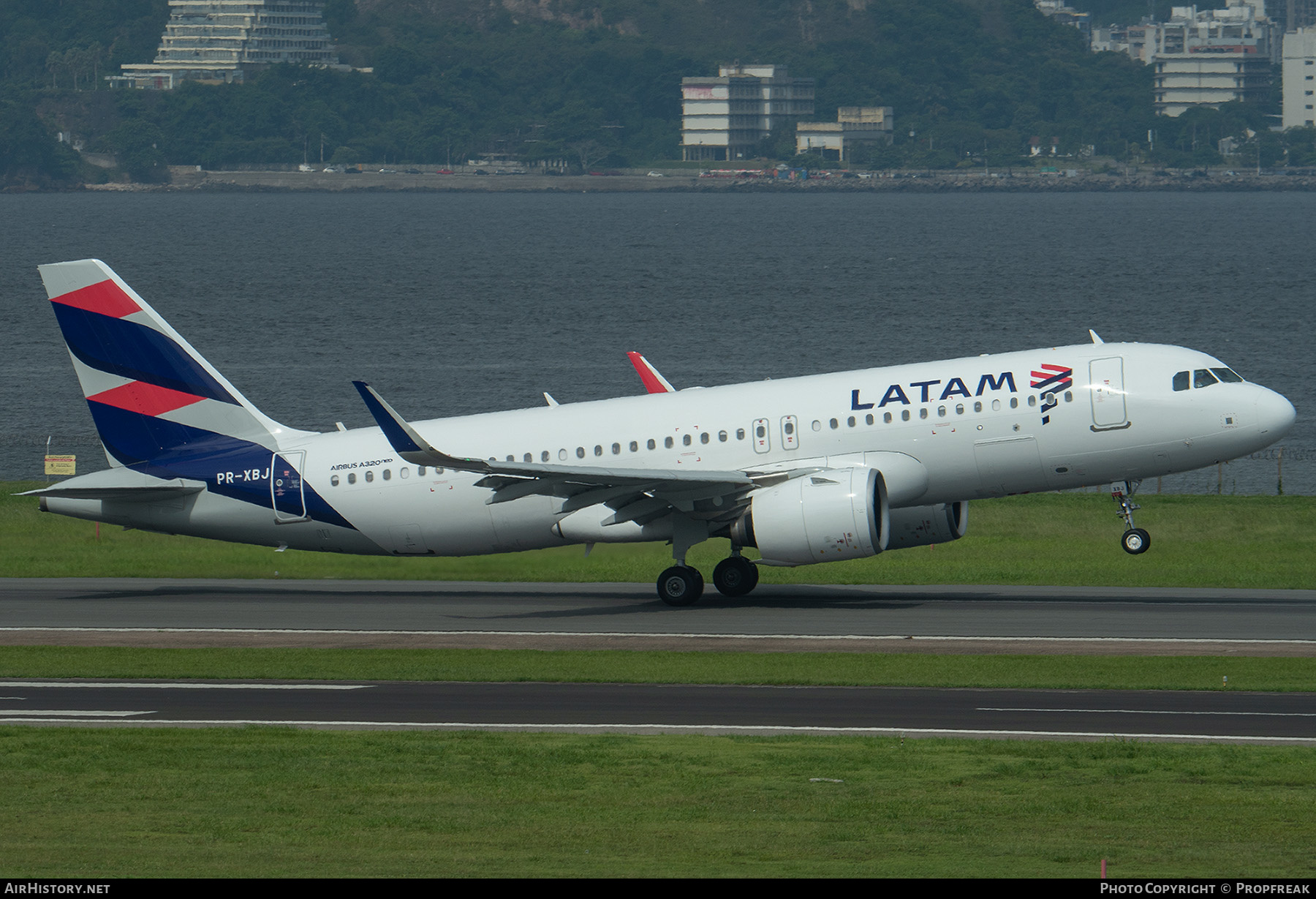 Aircraft Photo of PR-XBJ | Airbus A320-271N | LATAM Airlines | AirHistory.net #554634