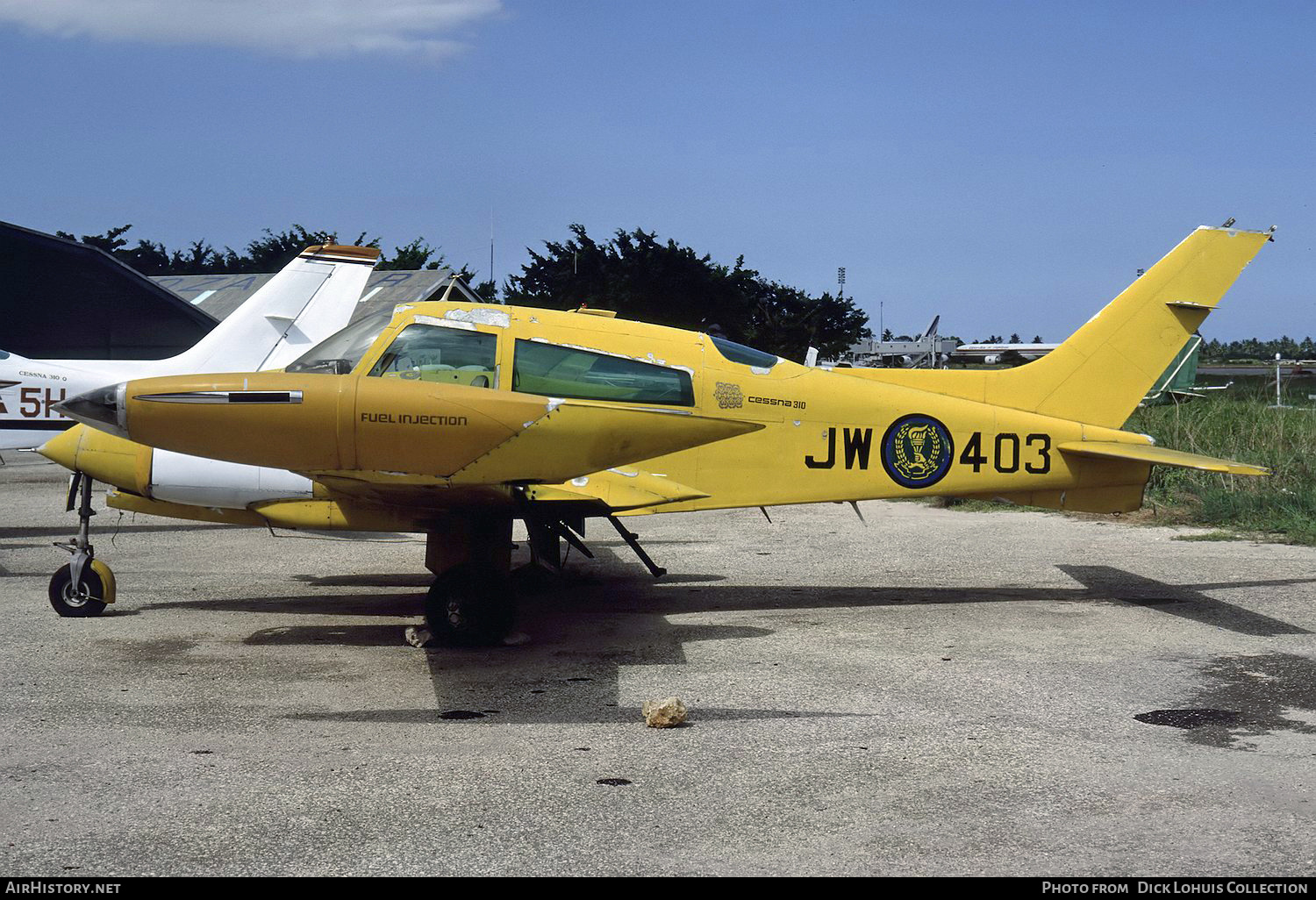 Aircraft Photo of JW9403 / JW403 | Cessna 310Q | Tanzania - Air Force | AirHistory.net #554652