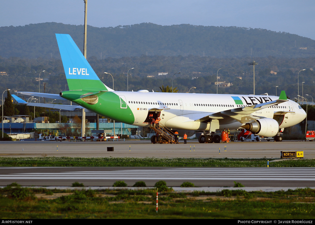 Aircraft Photo of EC-MOU | Airbus A330-202 | Level | AirHistory.net #554682