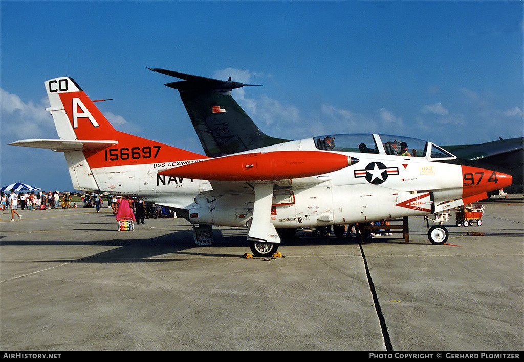 Aircraft Photo of 156697 | North American Rockwell T-2C Buckeye | USA - Navy | AirHistory.net #554709