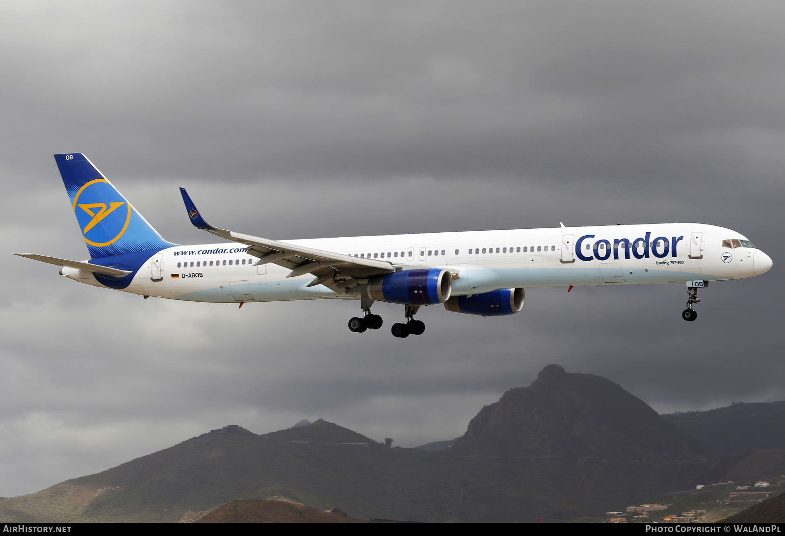 Aircraft Photo of D-ABOB | Boeing 757-330 | Condor Flugdienst | AirHistory.net #554743