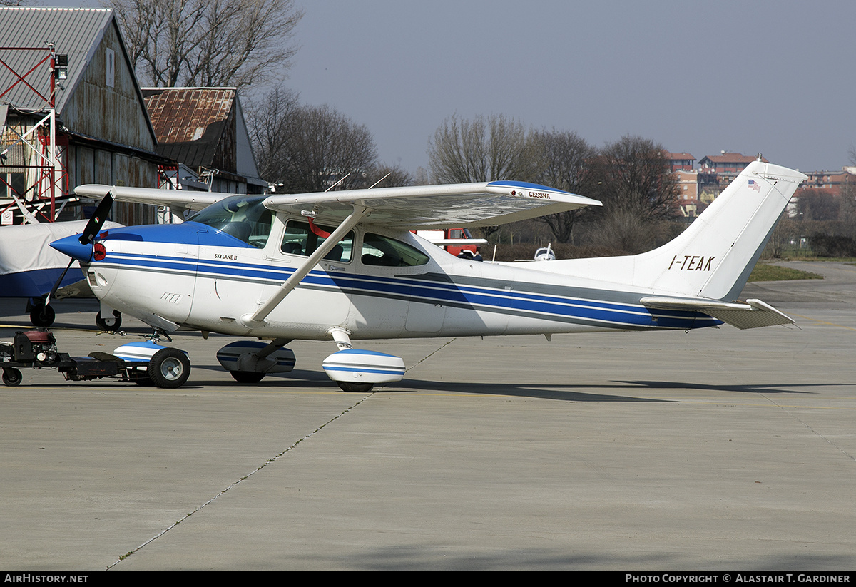 Aircraft Photo of I-TEAK | Cessna 182R Skylane II | AirHistory.net #554816