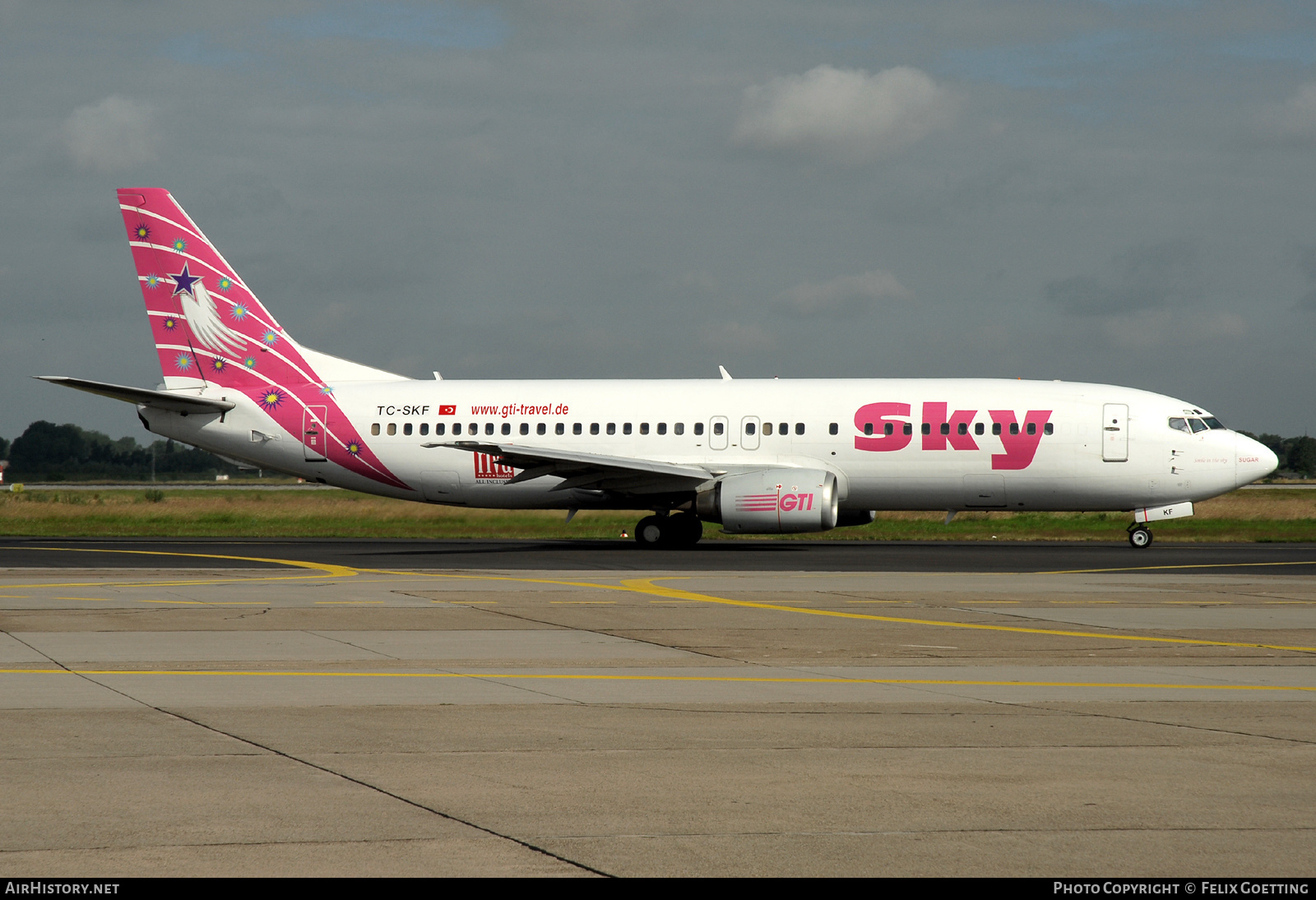 Aircraft Photo of TC-SKF | Boeing 737-4Q8 | Sky Airlines | AirHistory.net #554839