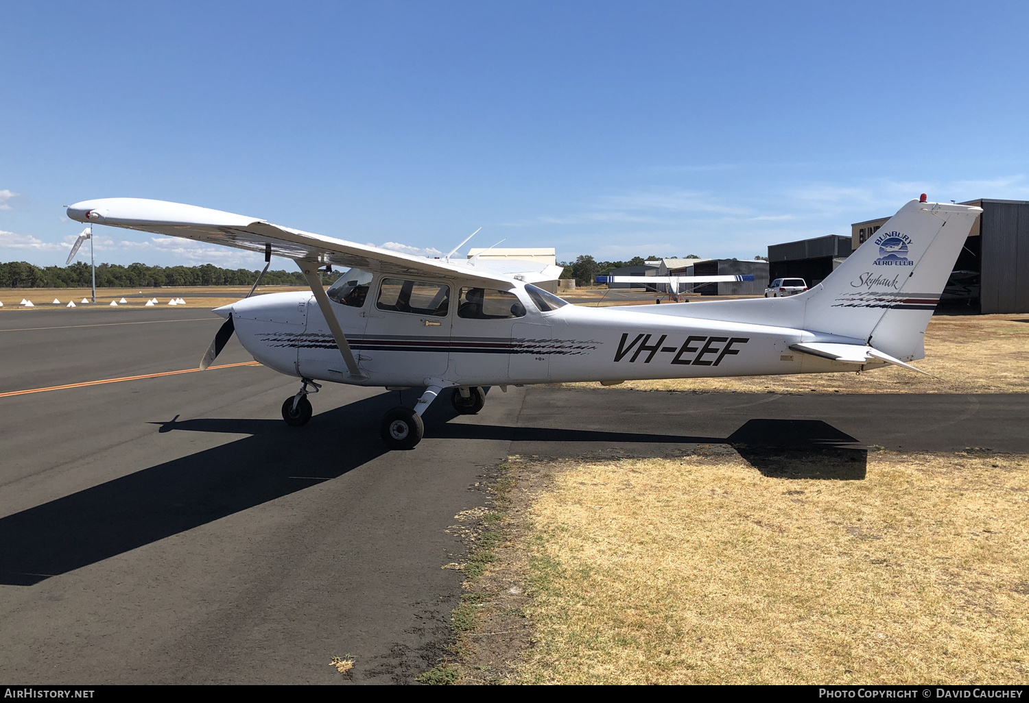Aircraft Photo of VH-EEF | Cessna 172R Skyhawk | Bunbury Aero Club | AirHistory.net #554856