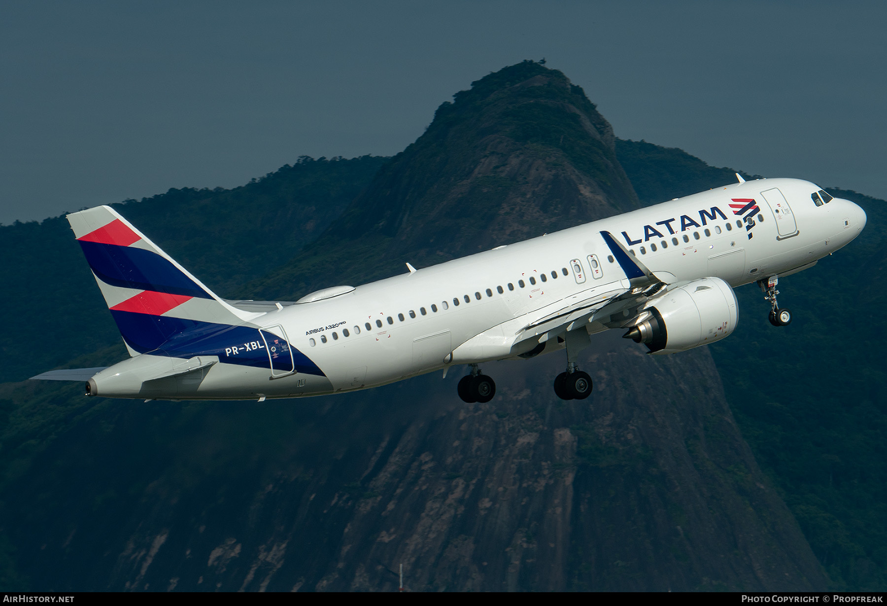 Aircraft Photo of PR-XBL | Airbus A320-271N | LATAM Airlines | AirHistory.net #554907