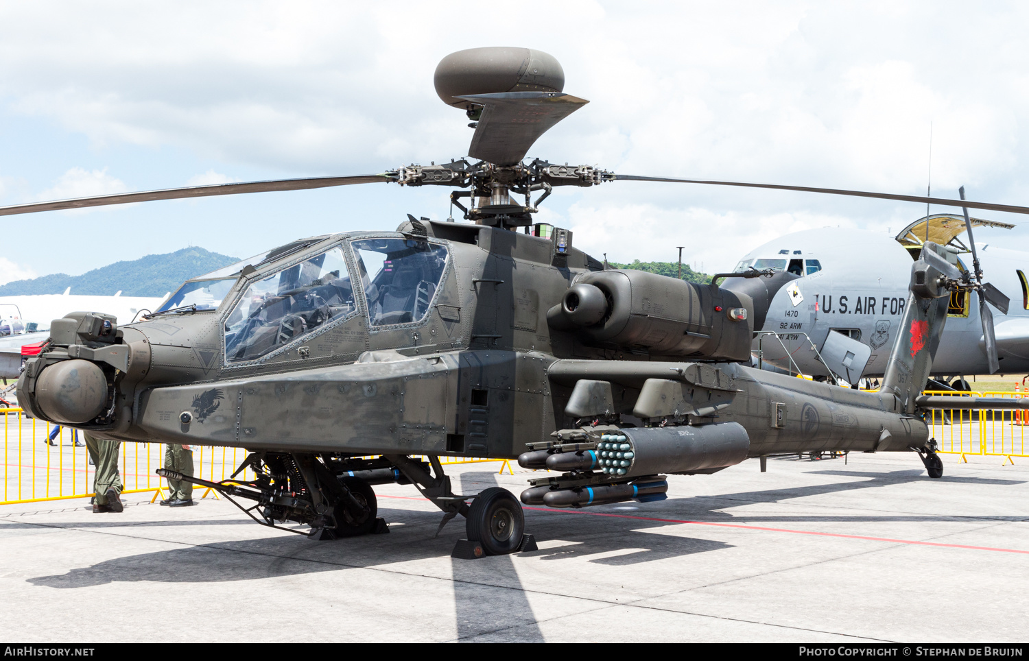 Aircraft Photo of 067 | Boeing AH-64D Apache | Singapore - Air Force | AirHistory.net #554925