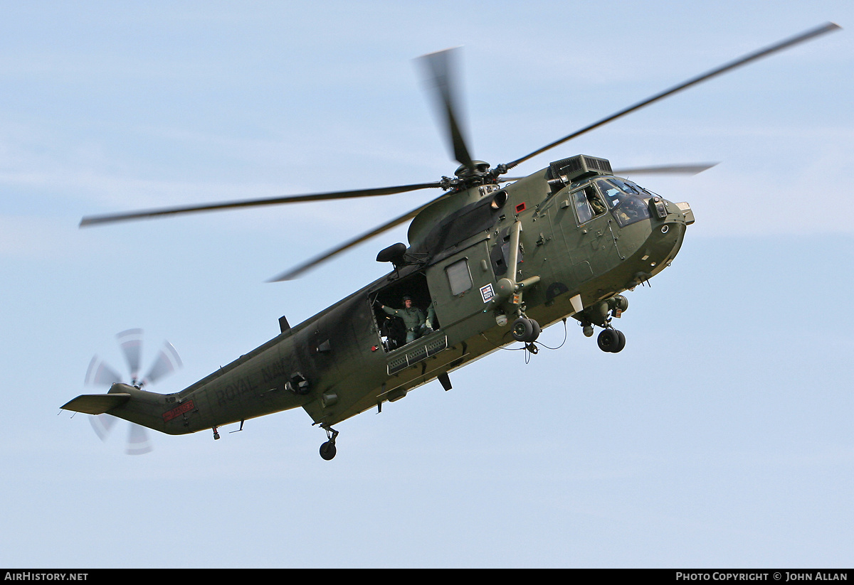 Aircraft Photo of ZD626 | Westland WS-61 Sea King HC4 | UK - Navy | AirHistory.net #554958