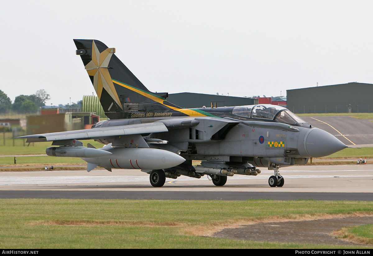 Aircraft Photo of ZA564 | Panavia Tornado GR4 | UK - Air Force | AirHistory.net #555045