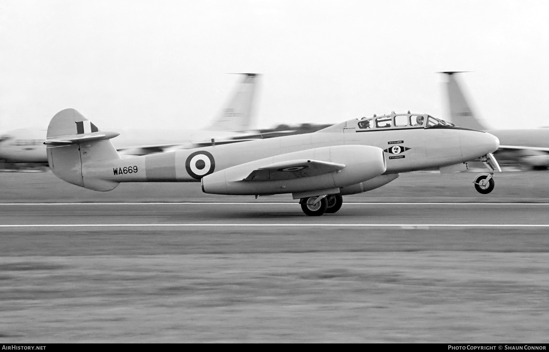 Aircraft Photo of WA669 | Gloster Meteor T7 | UK - Air Force | AirHistory.net #555286