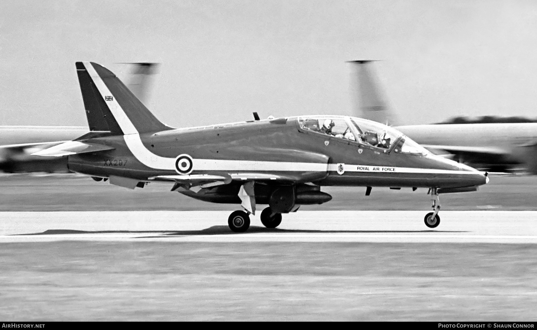 Aircraft Photo of XX297 | British Aerospace Hawk T.1A | UK - Air Force | AirHistory.net #555297