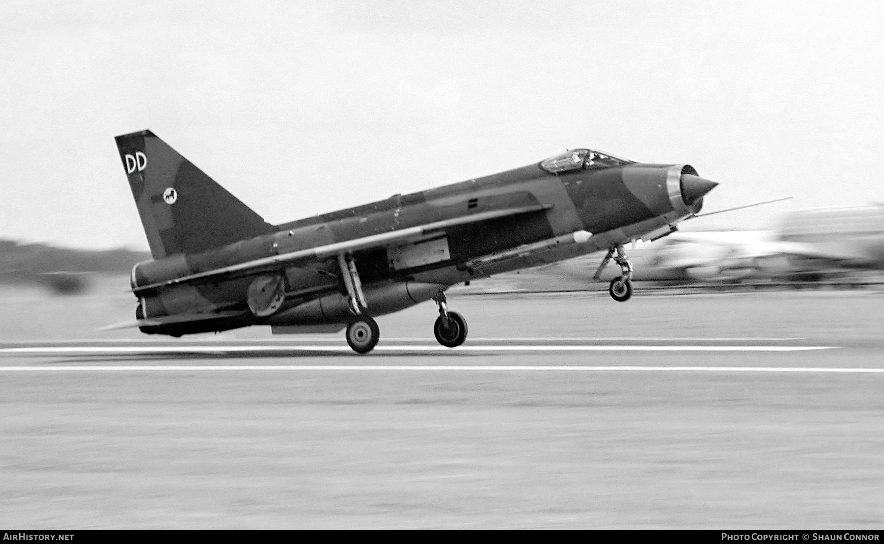 Aircraft Photo of XR713 | English Electric Lightning F3 | UK - Air Force | AirHistory.net #555308