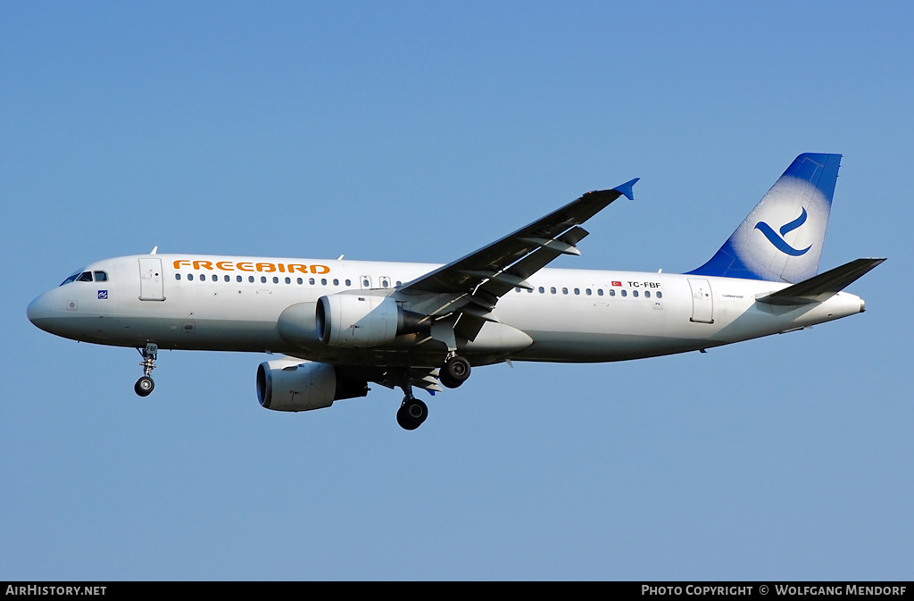Aircraft Photo of TC-FBF | Airbus A320-212 | Freebird Airlines | AirHistory.net #555383