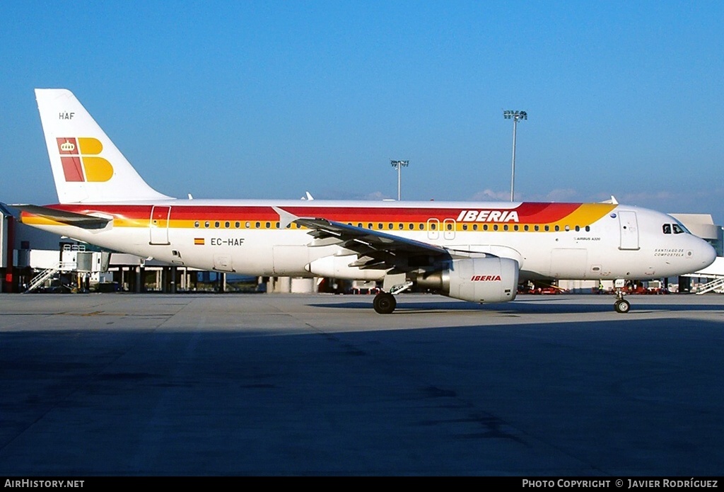 Aircraft Photo of EC-HAF | Airbus A320-214 | Iberia | AirHistory.net #555389