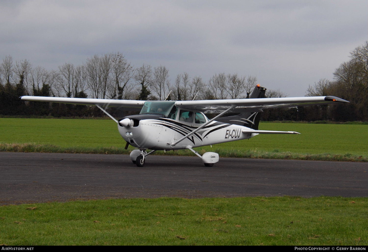 Aircraft Photo of EI-CUJ | Cessna 172N | AirHistory.net #555403