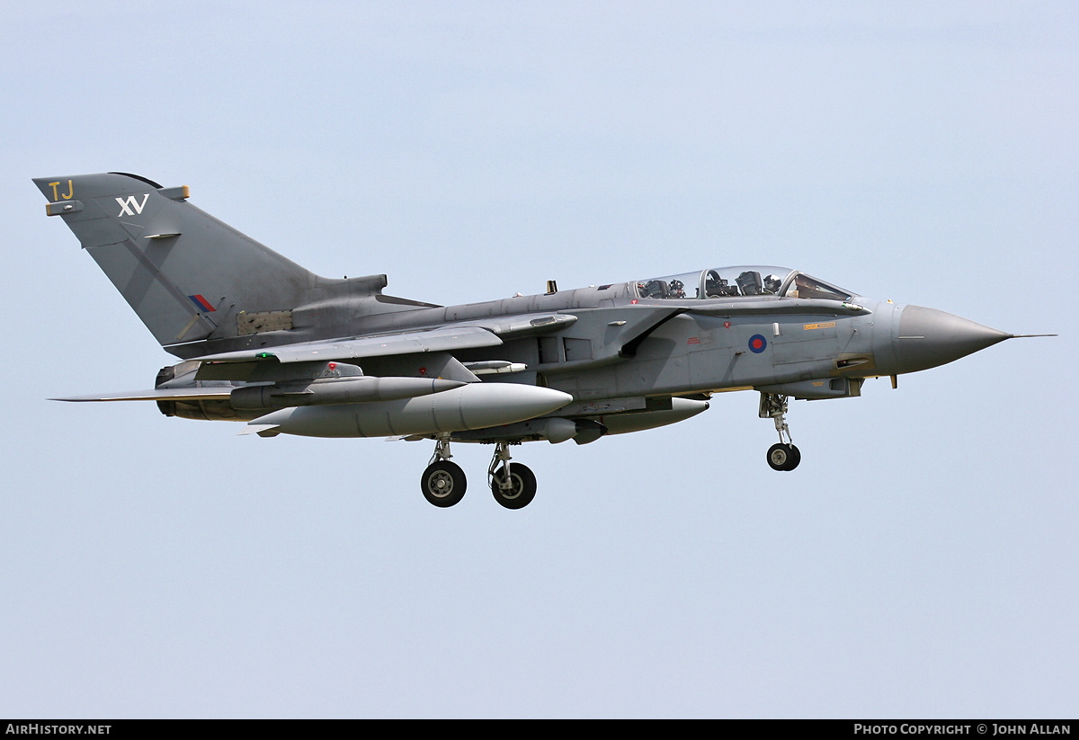 Aircraft Photo of ZA557 | Panavia Tornado GR4 | UK - Air Force | AirHistory.net #555470