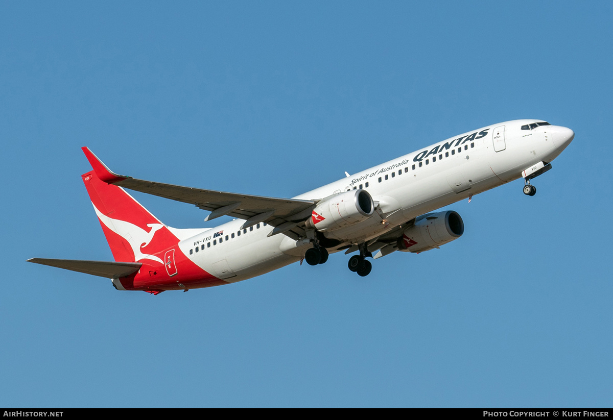 Aircraft Photo of VH-VXU | Boeing 737-838 | Qantas | AirHistory.net #555560