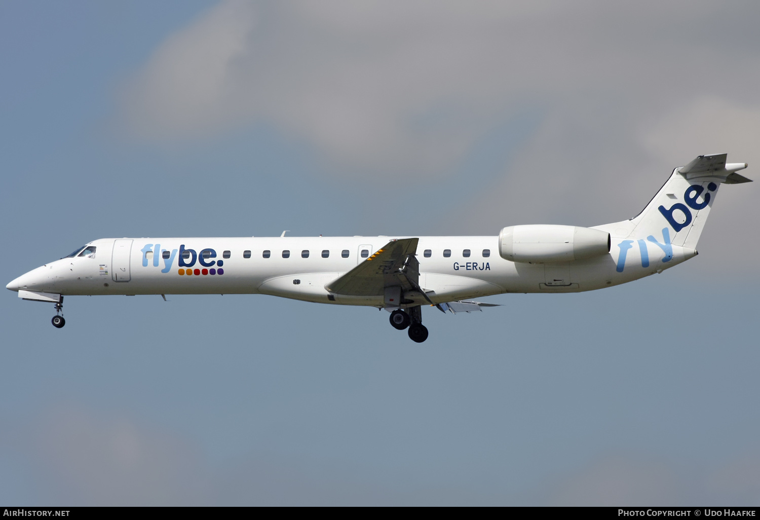 Aircraft Photo of G-ERJA | Embraer ERJ-145EP (EMB-145EP) | Flybe | AirHistory.net #555601