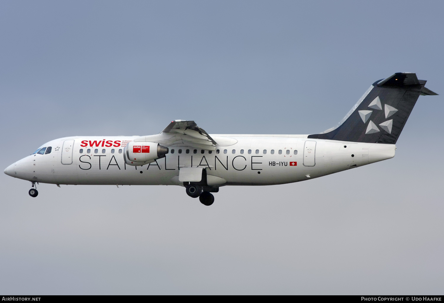 Aircraft Photo of HB-IYU | British Aerospace BAe-146-100 | Swiss International Air Lines | AirHistory.net #555602