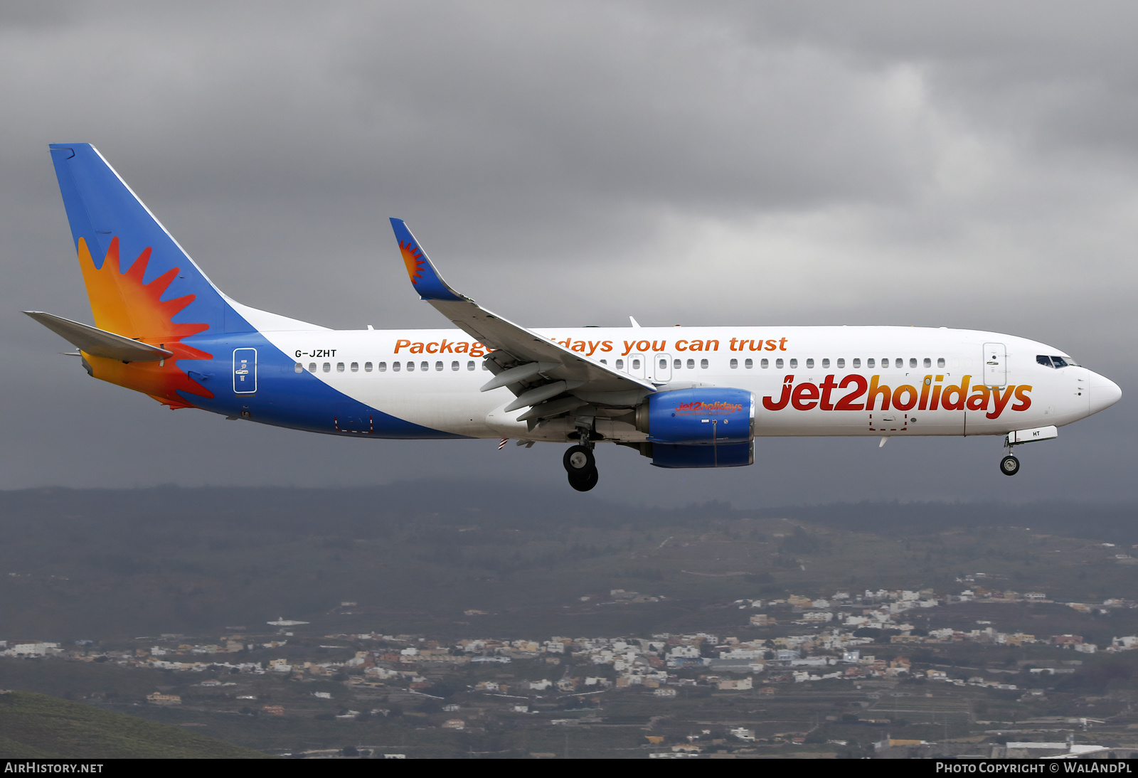 Aircraft Photo of G-JZHT | Boeing 737-800 | Jet2 Holidays | AirHistory.net #555606