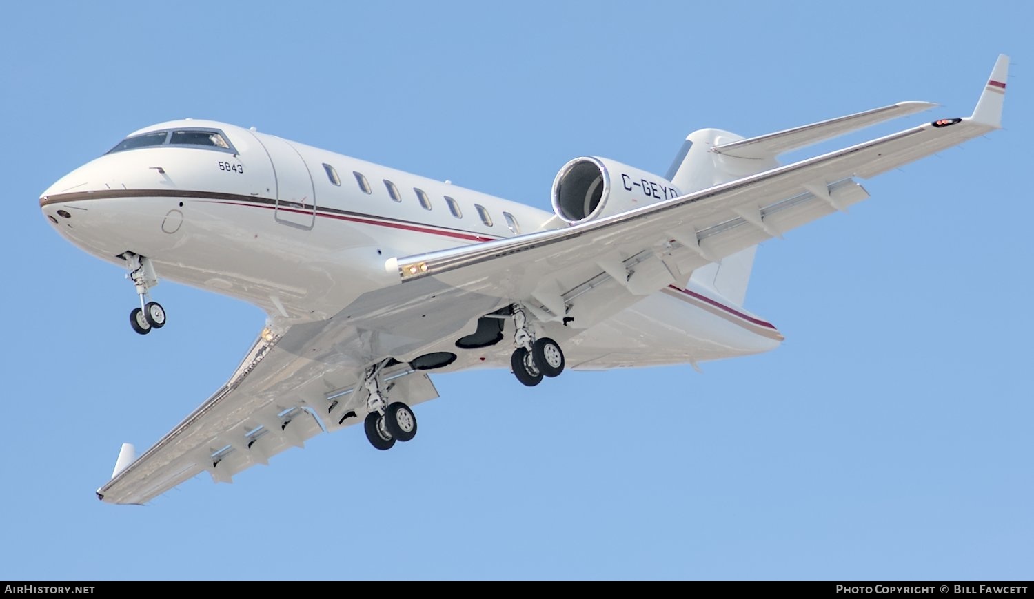 Aircraft Photo of C-GEYD | Bombardier Challenger 605 (CL-600-2B16) | AirHistory.net #555632