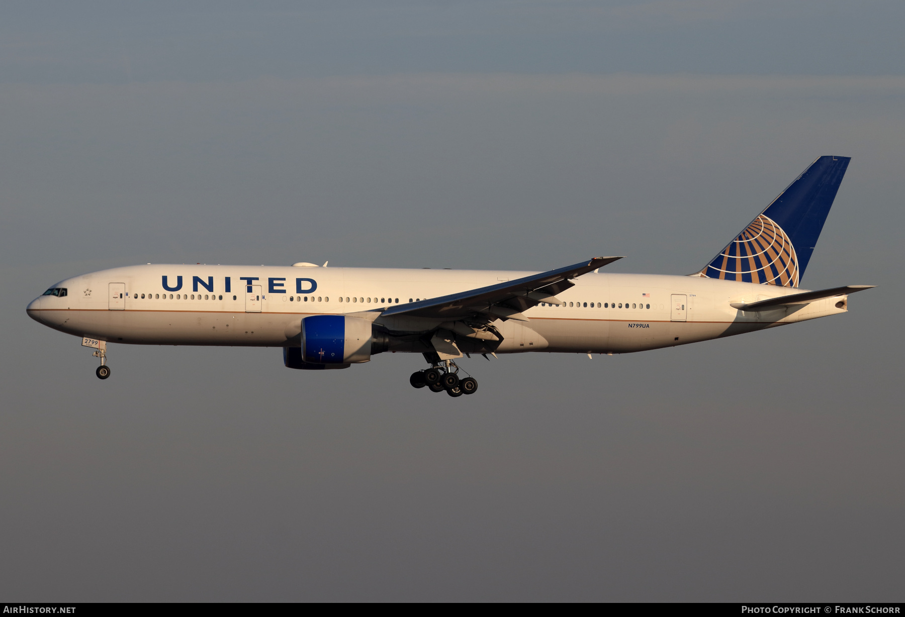 Aircraft Photo of N799UA | Boeing 777-222/ER | United Airlines | AirHistory.net #555672