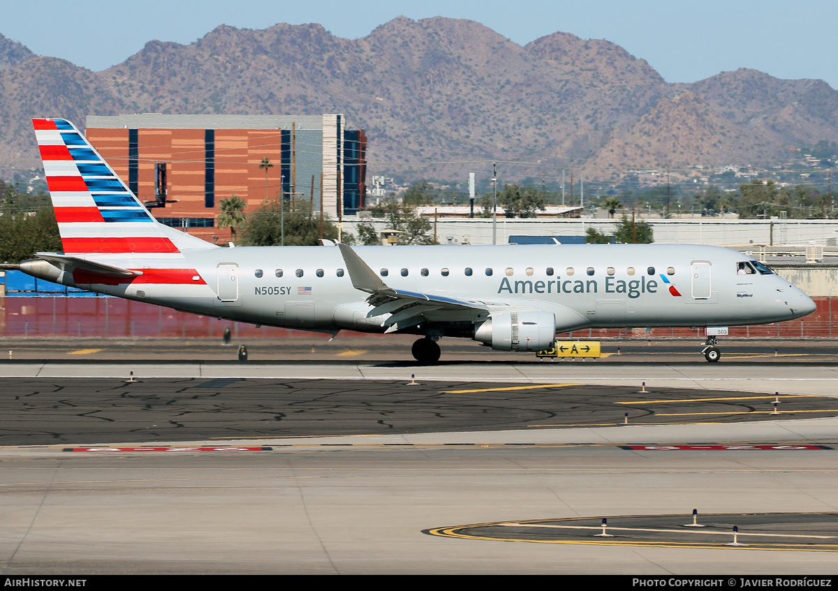 Aircraft Photo of N505SY | Embraer 175LR (ERJ-170-200LR) | American Eagle | AirHistory.net #555737