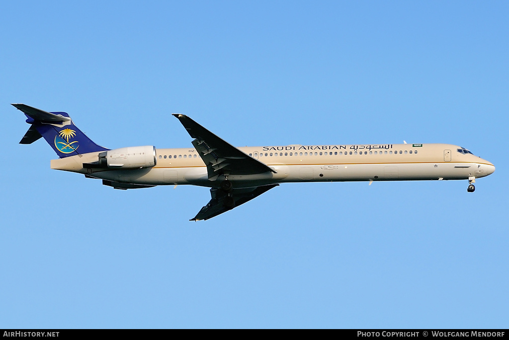 Aircraft Photo of HZ-APF | McDonnell Douglas MD-90-30 | Saudi Arabian Airlines | AirHistory.net #555791
