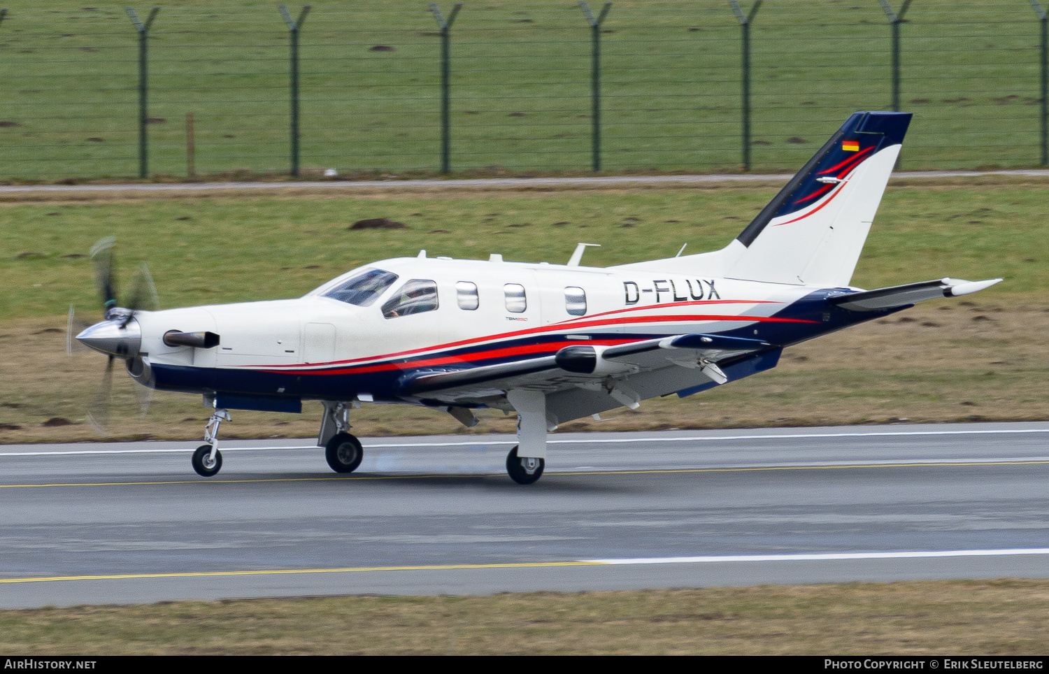 Aircraft Photo of D-FLUX | Socata TBM-850 (700N) | AirHistory.net #555842