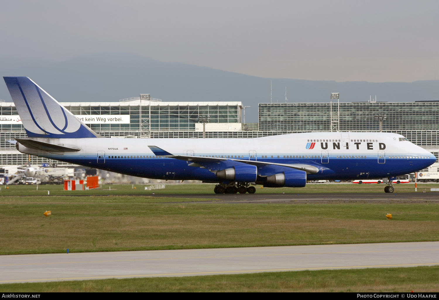 Aircraft Photo of N175UA | Boeing 747-422 | United Airlines | AirHistory.net #555848