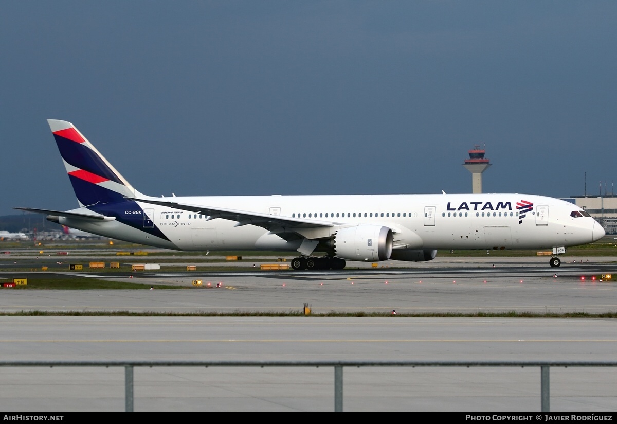 Aircraft Photo of CC-BGK | Boeing 787-9 Dreamliner | LATAM Airlines | AirHistory.net #555890
