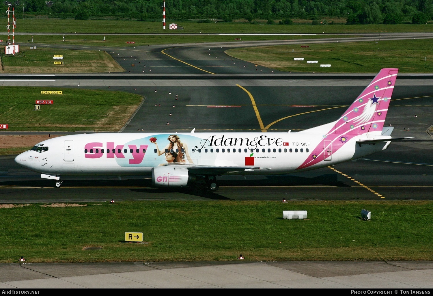 Aircraft Photo of TC-SKF | Boeing 737-4Q8 | Sky Airlines | AirHistory.net #555908