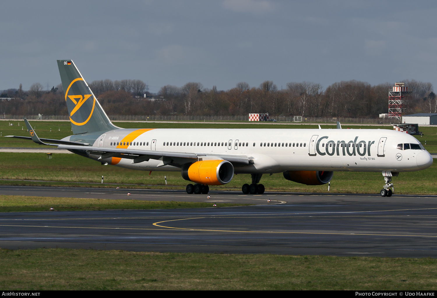 Aircraft Photo of D-ABOG | Boeing 757-330 | Condor Flugdienst | AirHistory.net #555930